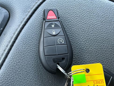 Used 2018 RAM 1500 Big Horn image 26