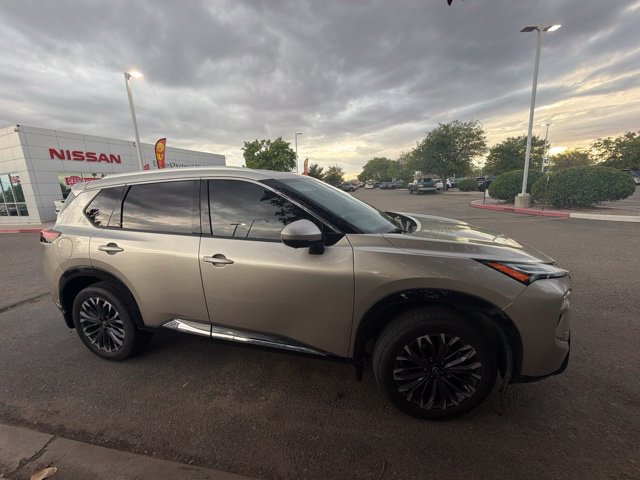 Certified 2024 Nissan Rogue Platinum w/ Platinum Premium Package AWD/4WD image 3