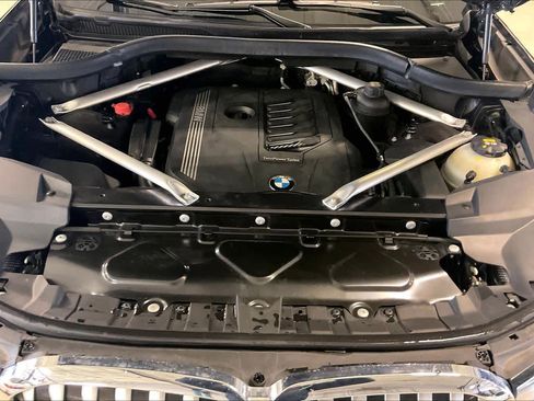 Used 2020 BMW X7 xDrive40i w/ Premium Package AWD/4WD image 28