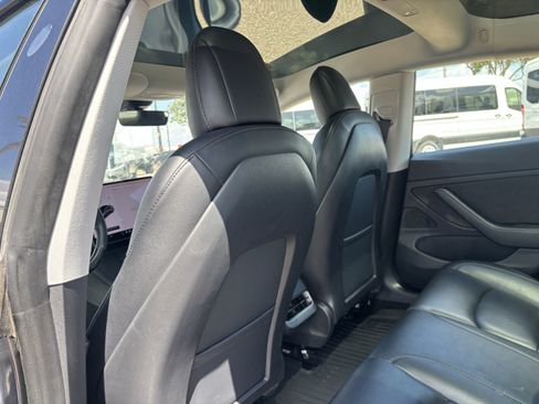 Used 2021 Tesla Model 3 Performance AWD/4WD image 3