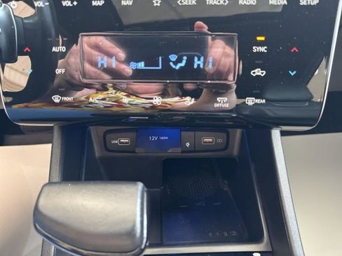 Used 2022 Hyundai Santa Cruz Limited image 20