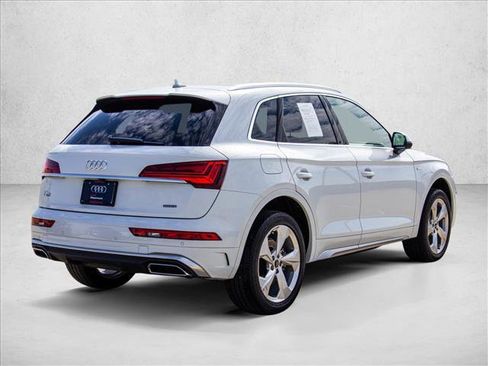 Used 2023 Audi Q5 2.0T Premium Plus w/ Premium Plus Package AWD/4WD image 5