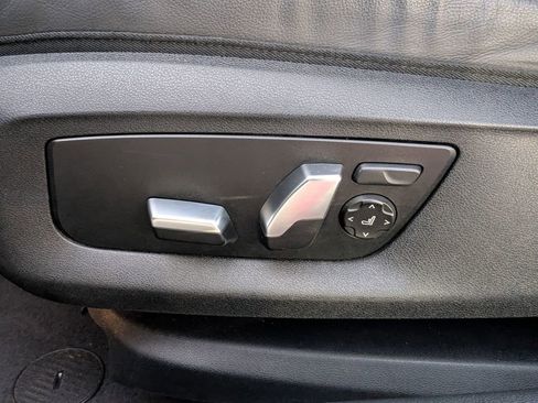 Used 2023 BMW 530e image 16