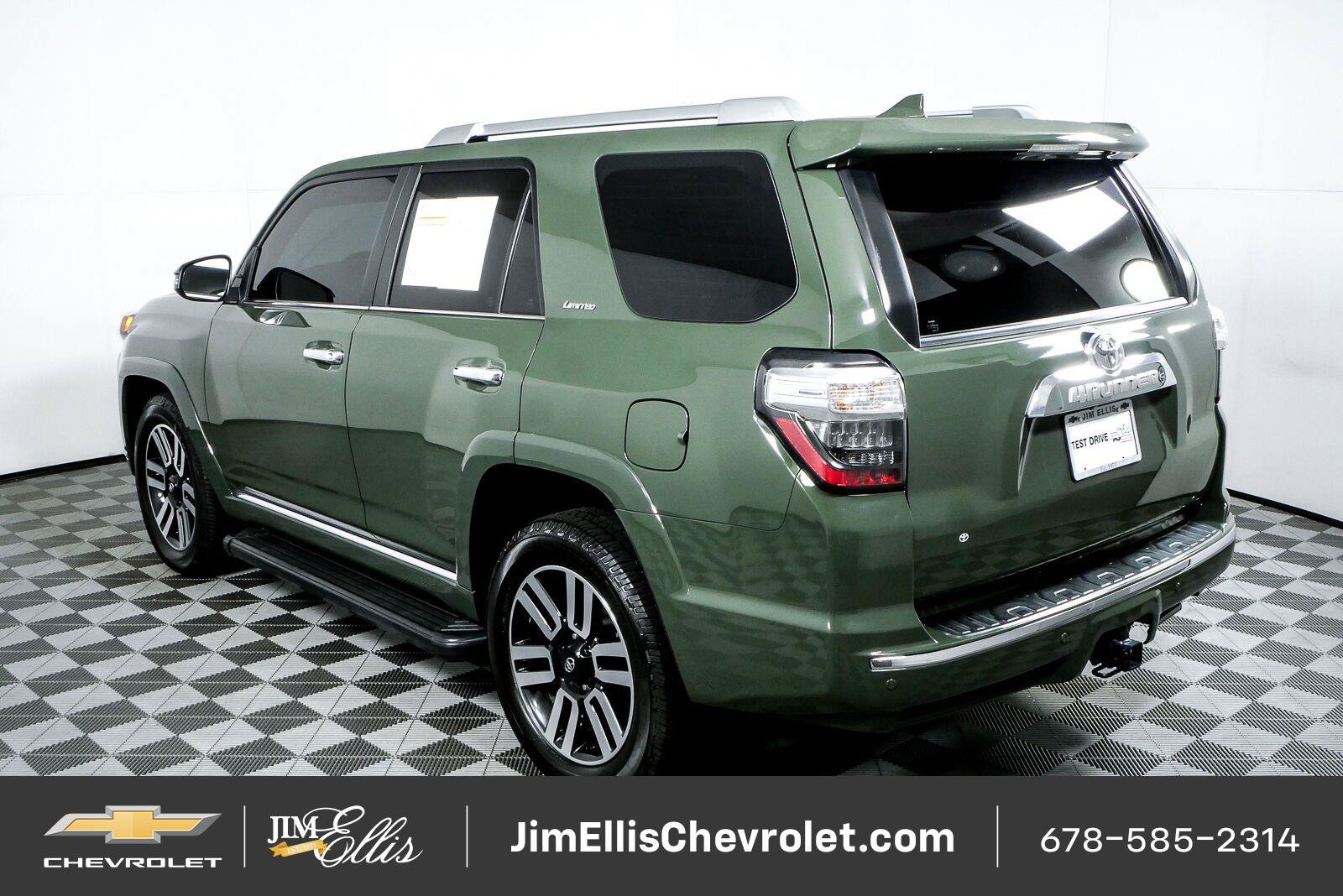 Used 2022 Toyota 4Runner Limited AWD/4WD image 28