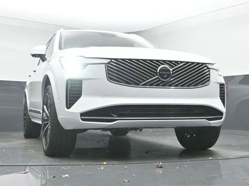 New 2026 Volvo XC90 B6 Ultra w/ Protection Package image 39