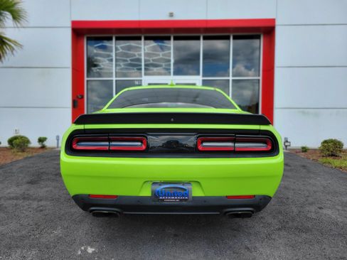 Used 2019 Dodge Challenger R/T Scat Pack RWD image 5