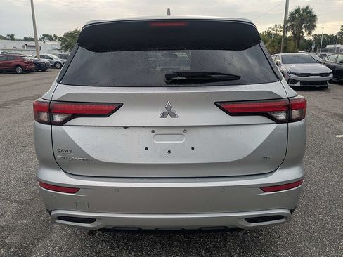 Used 2024 Mitsubishi Outlander SE AWD/4WD image 5