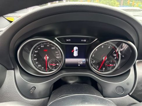Used 2019 Mercedes-Benz GLA 250 4MATIC image 19