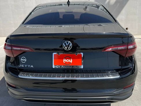 Used 2024 Volkswagen Jetta S image 4