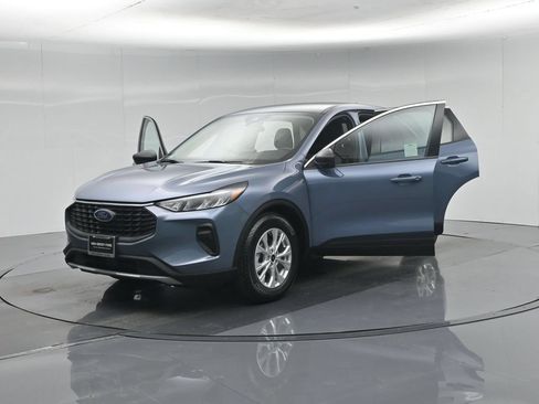 Used 2023 Ford Escape Active FWD image 31