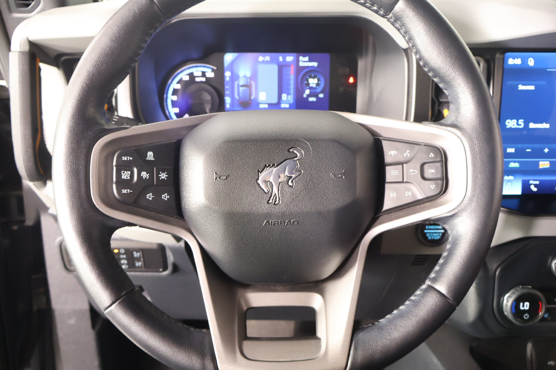 Used 2021 Ford Bronco Badlands AWD/4WD image 3