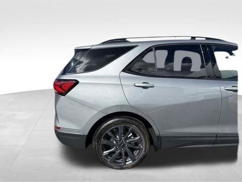 Certified 2024 Chevrolet Equinox RS image 45