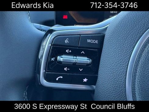 New 2025 Kia Sorento S w/ Panoramic Sunroof Package FWD image 16