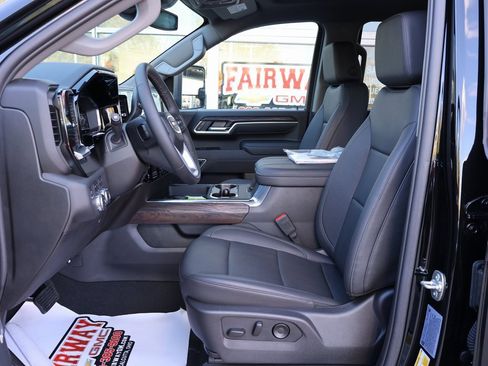 New 2025 GMC Sierra 2500 SLT w/ SLT Convenience Package image 14