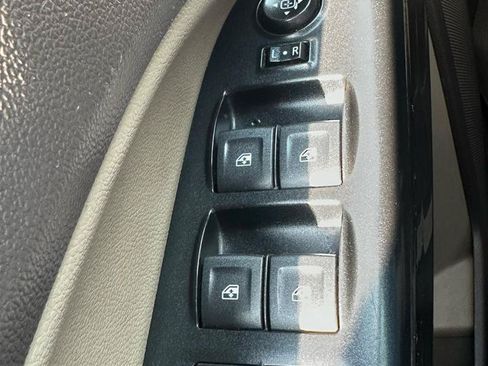 Used 2020 GMC Canyon SLT w/ Driver Alert Package AWD/4WD image 17