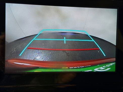 Used 2020 Toyota Corolla LE image 19