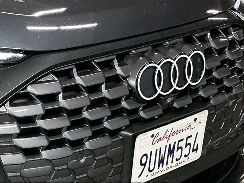 Used 2025 Audi Q5 Premium Plus w/ Premium Plus image 32