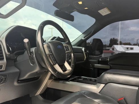 Used 2022 Ford F450 Platinum w/ FX4 Off-Road Package AWD/4WD image 14
