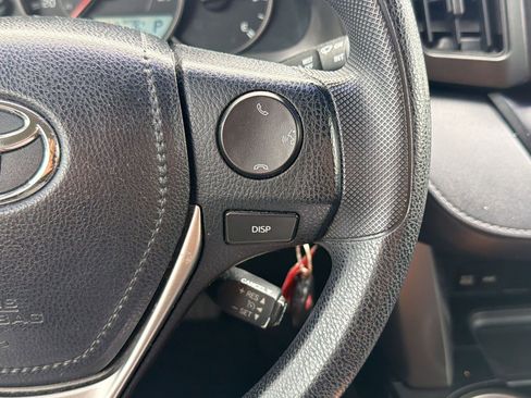 Used 2016 Toyota RAV4 LE FWD image 26