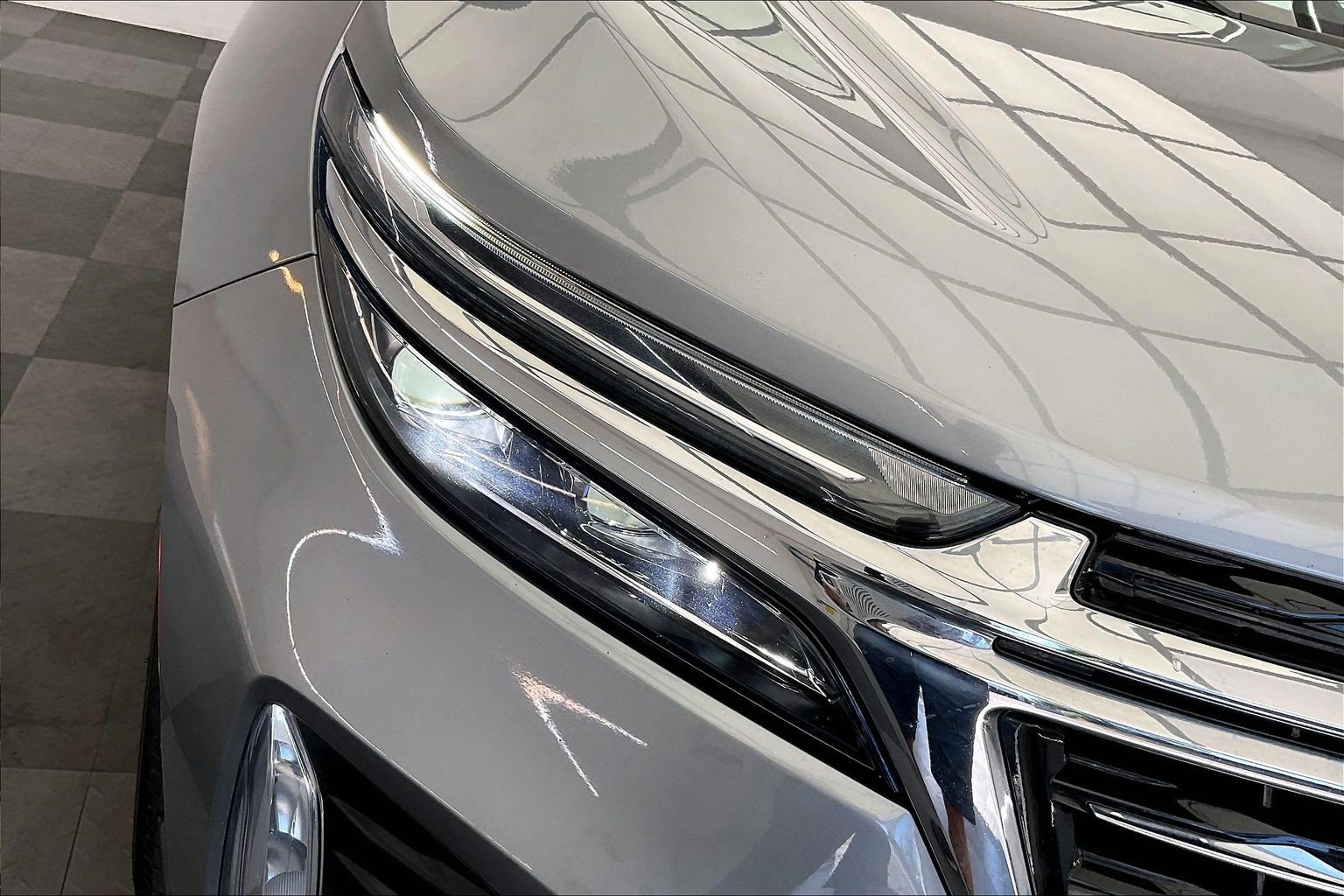 Used 2023 Chevrolet Equinox Premier AWD/4WD image 28