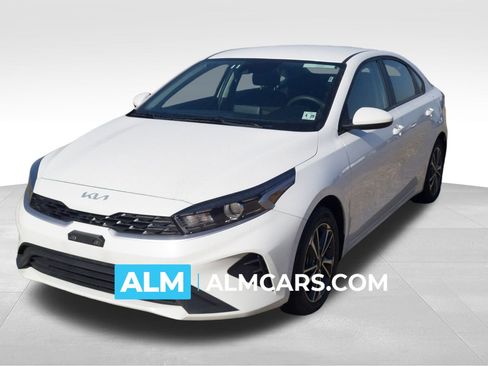 Used 2024 Kia Forte LXS image 1