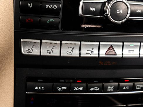 Used 2014 Mercedes-Benz E 350 Cabriolet image 33