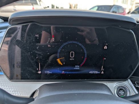 Used 2025 Chevrolet Trax LT w/ Driver Confidence Package image 12