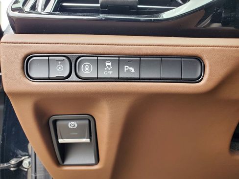 Certified 2024 Acura MDX FWD w/ Technology Package image 24