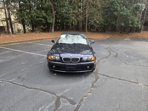 Used 2000 BMW 323ci Convertible image 2