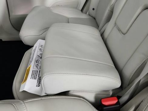Certified 2026 Volvo XC90 B6 Ultra w/ Protection Package AWD/4WD image 32
