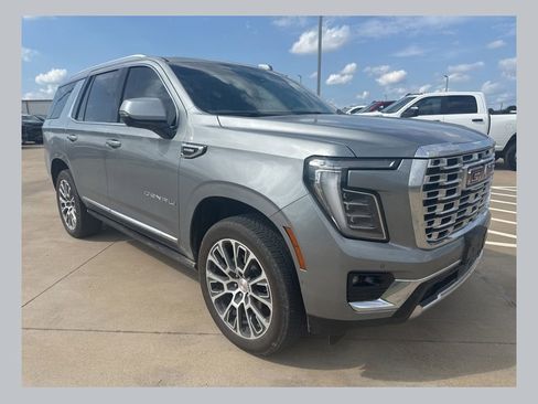Used 2025 GMC Yukon Denali w/ Denali Reserve Package AWD/4WD image 1