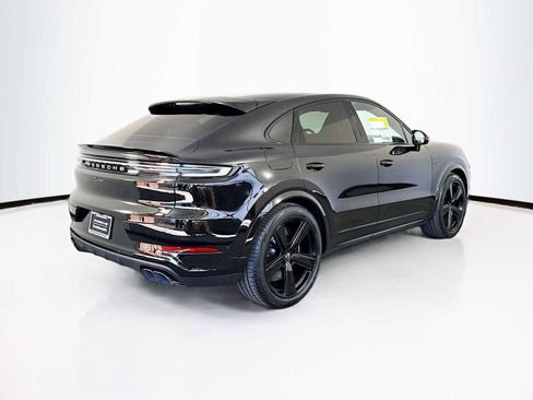 New 2026 Porsche Cayenne Turbo image 9