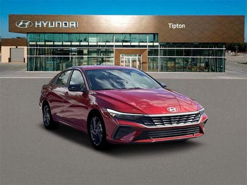 New 2026 Hyundai Elantra Sport image 11