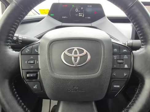 Used 2024 Toyota Prius XLE AWD/4WD image 22