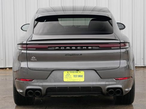 Used 2025 Porsche Cayenne S image 54