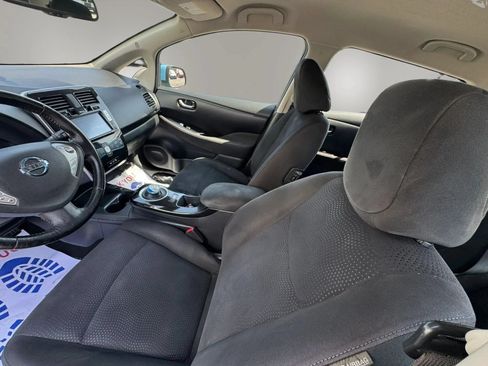 Used 2015 Nissan Leaf SV w/ LED & Quick Charge Package FWD image 11