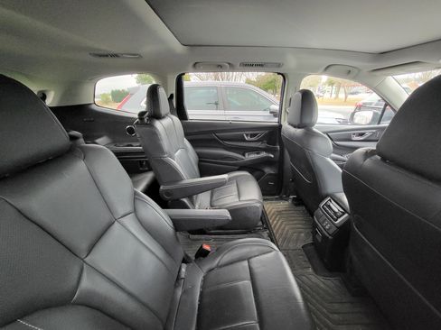 Used 2023 Subaru Ascent Limited w/ Technology Package image 9