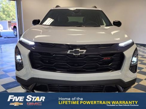 New 2026 Chevrolet Equinox RS w/ Convenience Package III FWD image 2