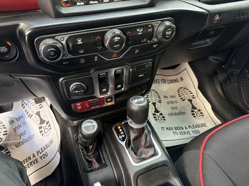 Used 2019 Jeep Wrangler Rubicon AWD/4WD image 18