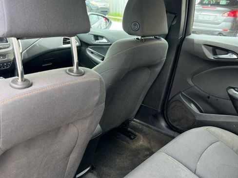 Used 2019 Chevrolet Cruze LS FWD image 6
