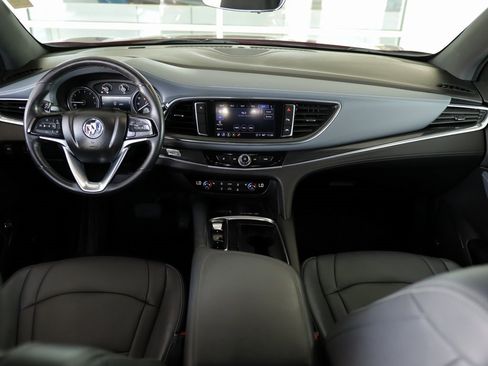 Used 2022 Buick Enclave Essence w/ Sport Touring Edition image 21