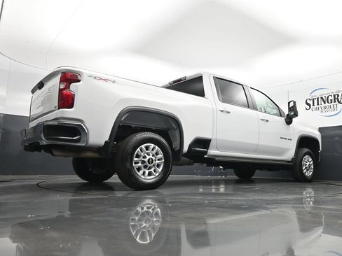 Used 2021 Chevrolet Silverado 2500 LT w/ Remote Start Package AWD/4WD image 32