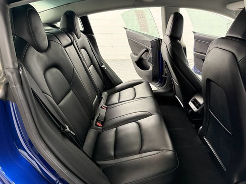 Used 2019 Tesla Model 3 Standard Range Plus RWD image 12