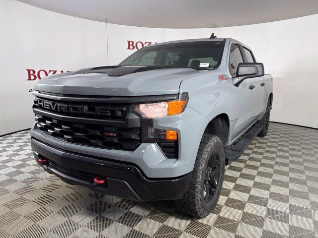 Used 2024 Chevrolet Silverado 1500 Custom Trail Boss AWD/4WD image 4