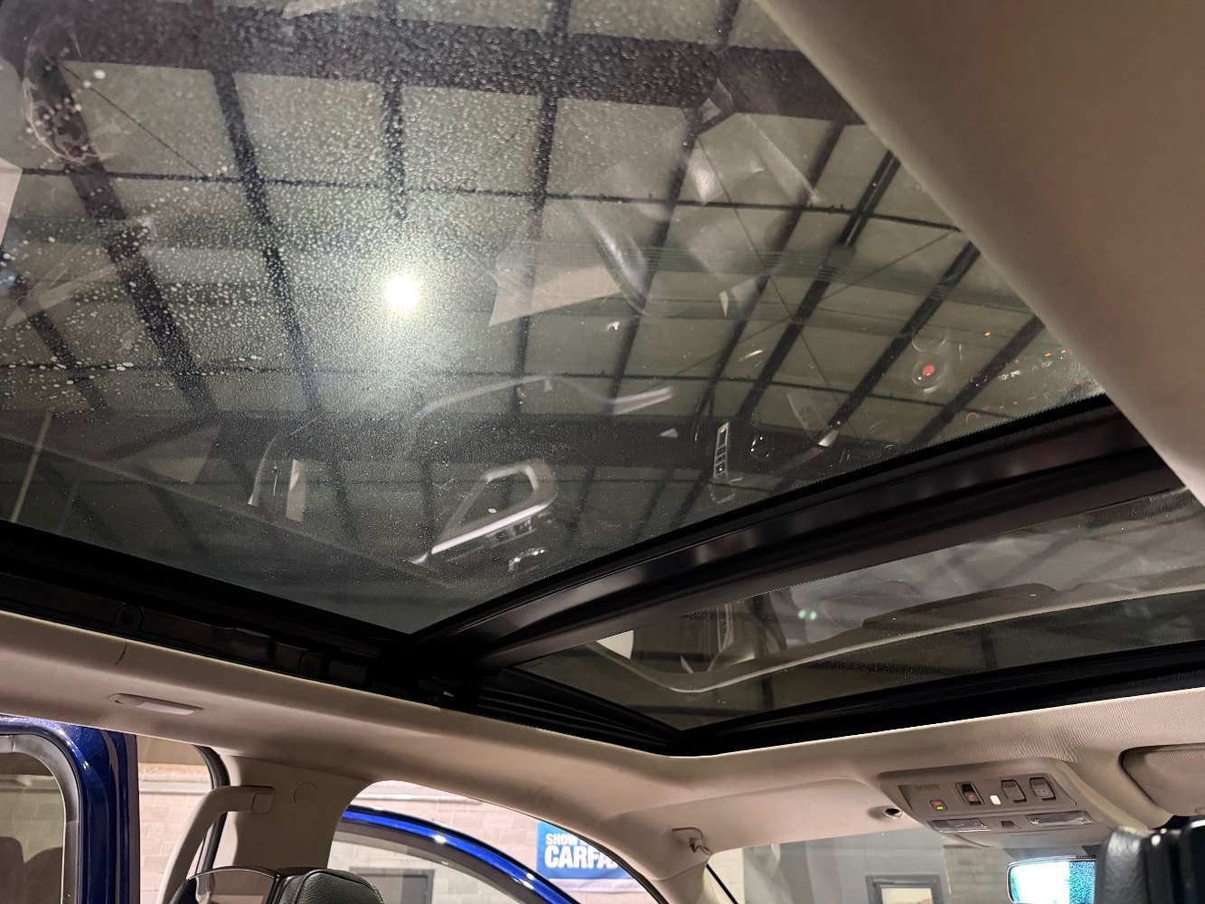 Used 2020 Nissan Titan SL w/ Moonroof Package AWD/4WD image 30