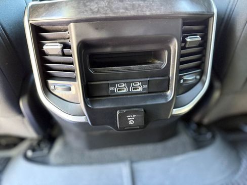 Used 2022 RAM 1500 Big Horn AWD/4WD image 28