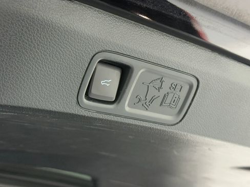 Used 2019 Ford Expedition XLT w/ Equipment Group 202A image 41