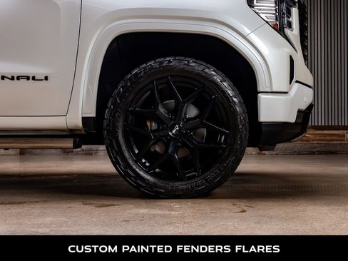 Used 2023 GMC Sierra 1500 Denali Ultimate AWD/4WD image 11