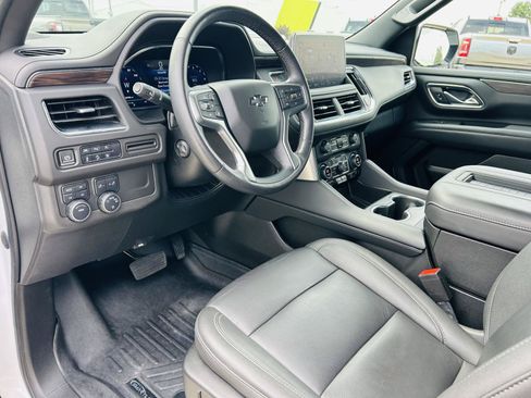 Used 2023 Chevrolet Tahoe Z71 w/ Luxury Package AWD/4WD image 20