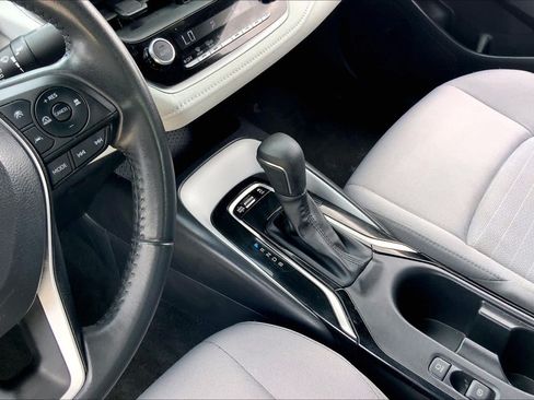 Used 2024 Toyota Corolla SE FWD image 16